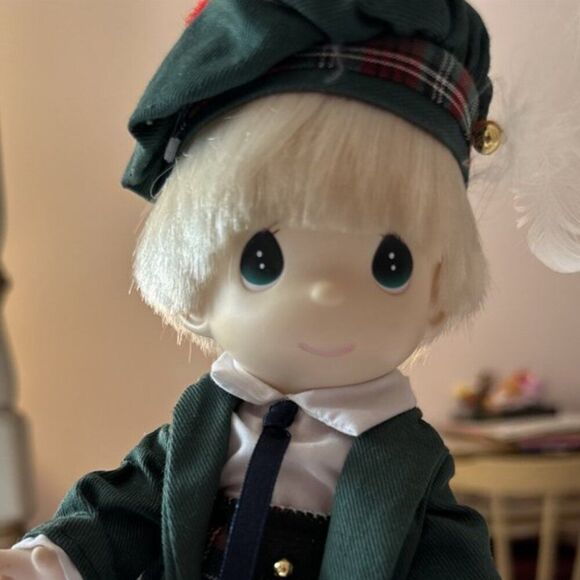 Precious Moments Scottish Little Boy Doll - New - Picture 2 of 4